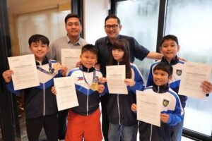 Bam Aquino pinuri ang mga batang Pinoy karatekas na nagpakitang-gilas sa kompetisyon sa China